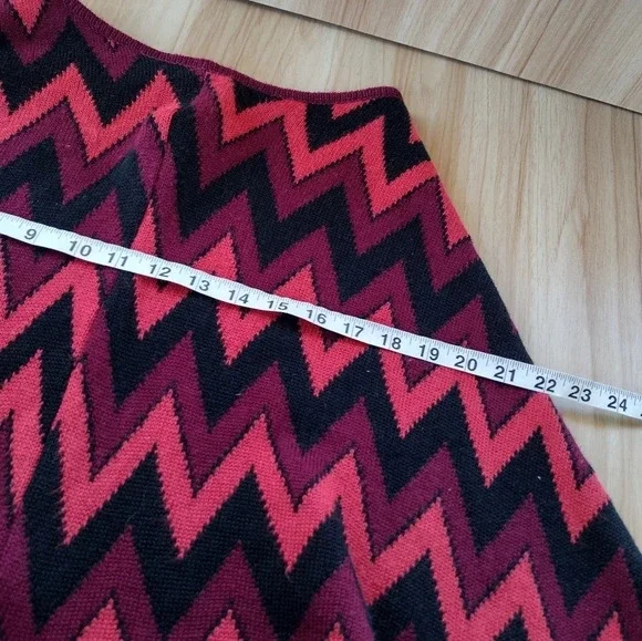 Missoni Vintage Heavy Knit Multicolor Zig Zag Poncho Italy OS